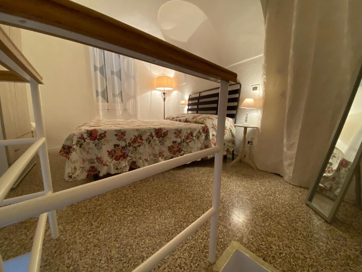 La Casa Degli Alberi Villa Dolceacqua Exterior photo