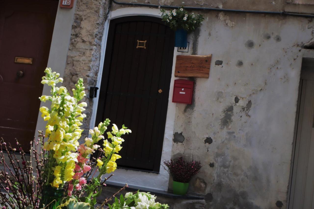 La Casa Degli Alberi Villa Dolceacqua Exterior photo